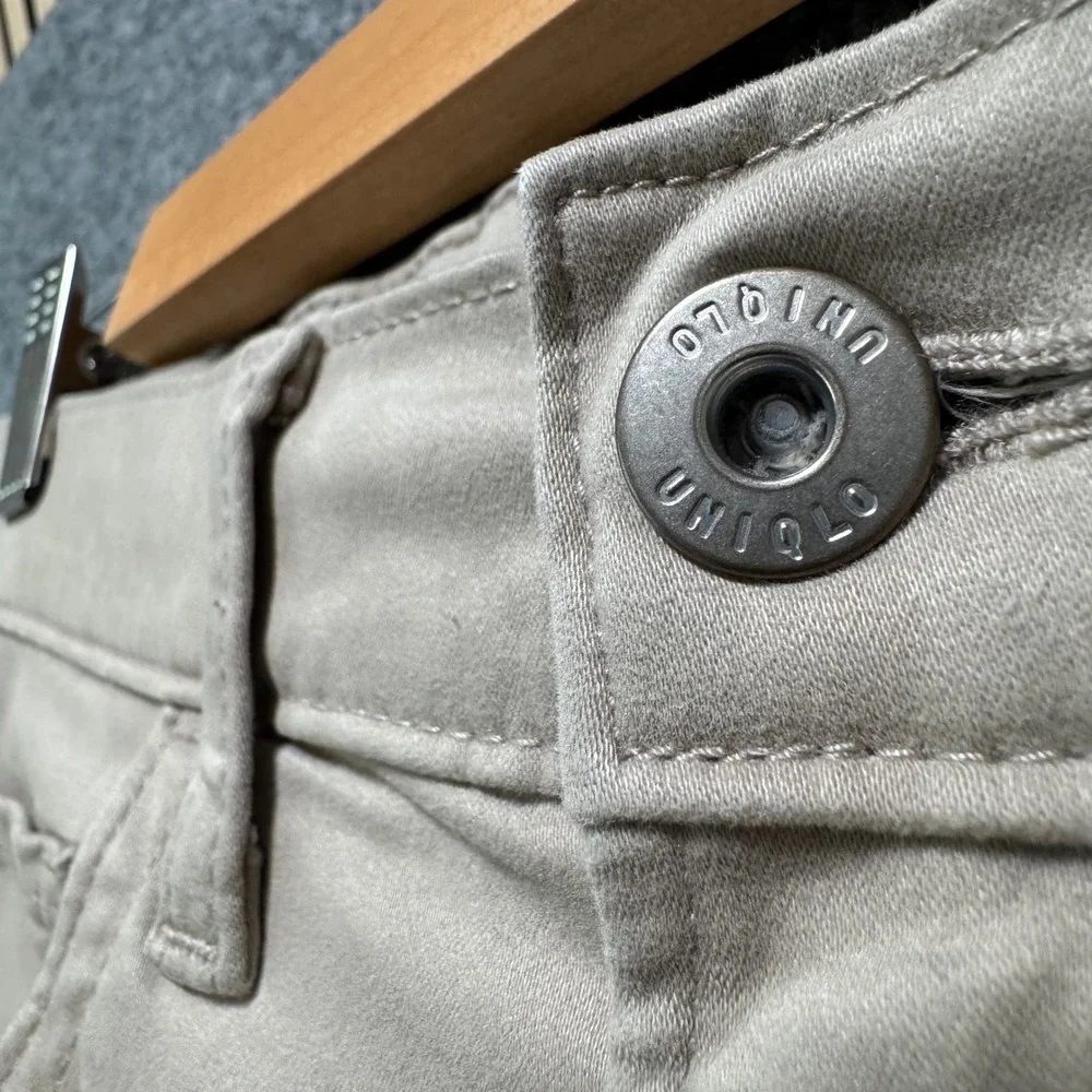 Uniqlo Ultra Stretch Skinny Khaki Pants‎ Mens Size S 27-30 Beige Tapered